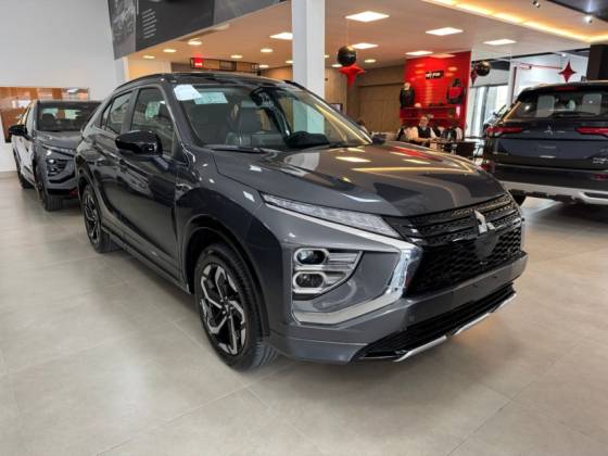 MITSUBISHI ECLIPSE CROSS 1.5 MIVEC TURBO GASOLINA HPE-S CVT MITSUBISHI ECLIPSE CROSS 1.5 MIVEC TURBO GASOLINA HPE-S CVT